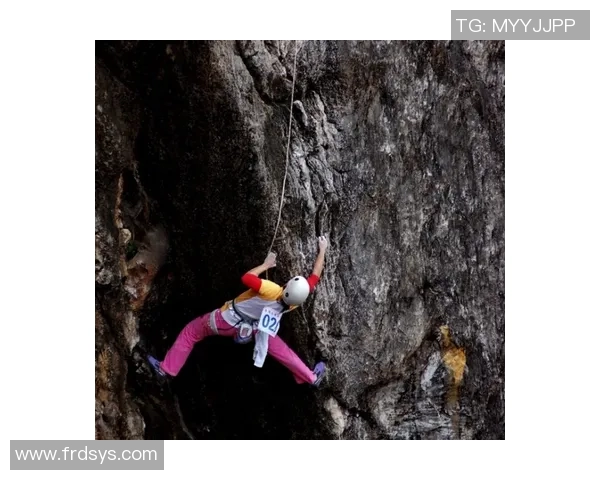 深圳攀岩队迎来节奏变革探讨攀岩运动的新发展与挑战 深圳攀岩队迎来节奏变革探讨攀岩运动的新发展与挑战